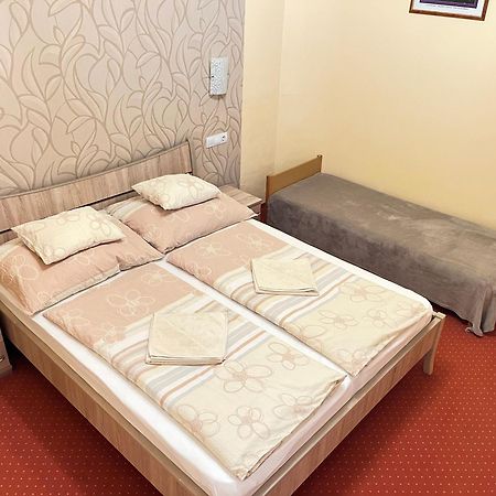 Gesztenye Apartman Makó エクステリア 写真