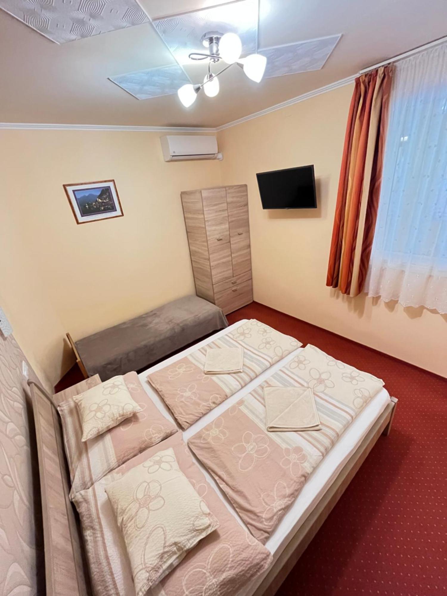 Gesztenye Apartman Makó エクステリア 写真